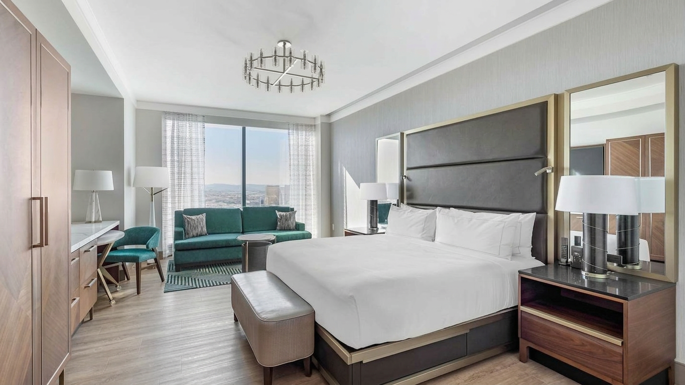 Elara, a Hilton Grand Vacations Club resort 4